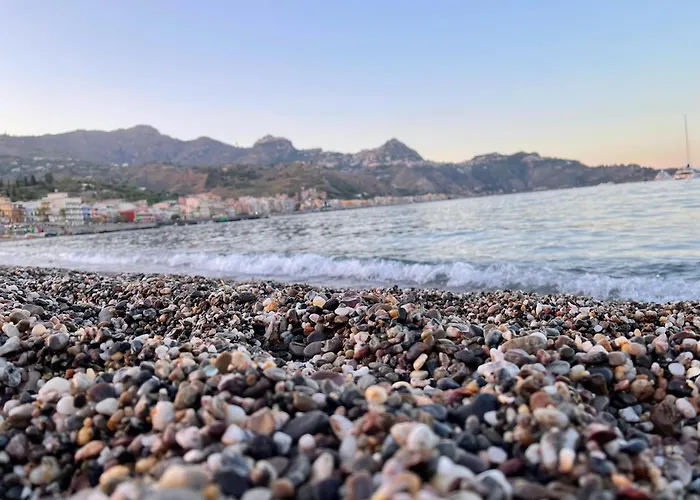 Casa Vacanza Giardini Naxos Taormina Miranaxos